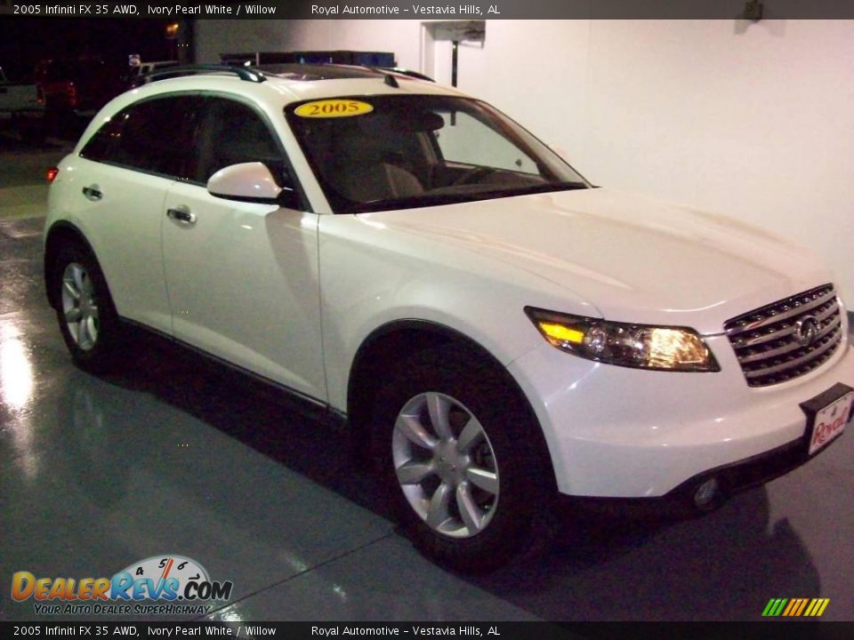 2005 Infiniti FX 35 AWD Ivory Pearl White / Willow Photo #1