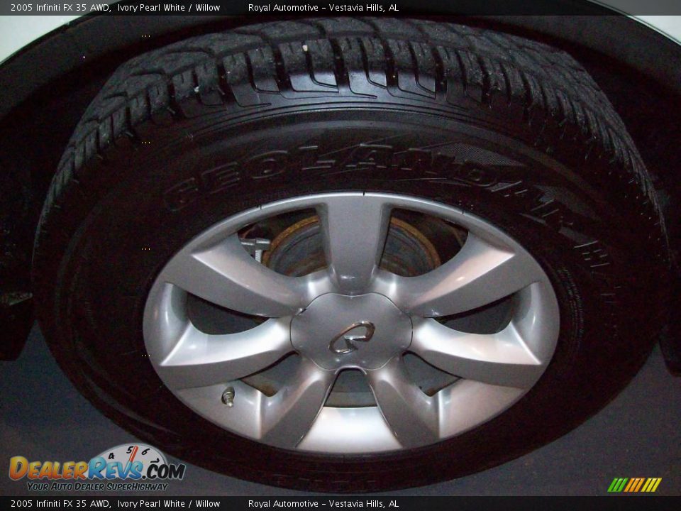 2005 Infiniti FX 35 AWD Ivory Pearl White / Willow Photo #10