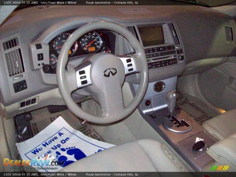 2005 Infiniti FX 35 AWD Ivory Pearl White / Willow Photo #12