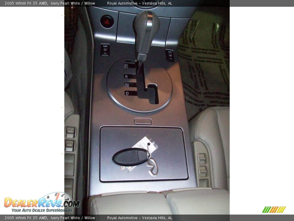 2005 Infiniti FX 35 AWD Ivory Pearl White / Willow Photo #18