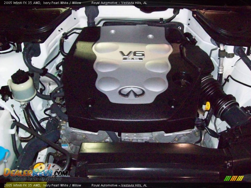 2005 Infiniti FX 35 AWD Ivory Pearl White / Willow Photo #30