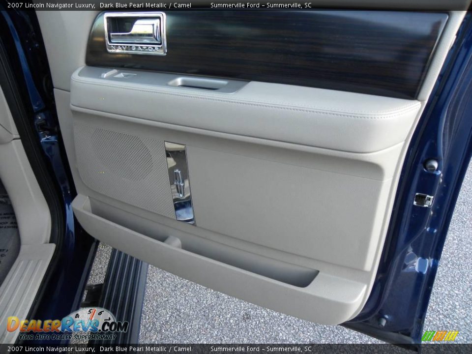 2007 Lincoln Navigator Luxury Dark Blue Pearl Metallic / Camel Photo #11