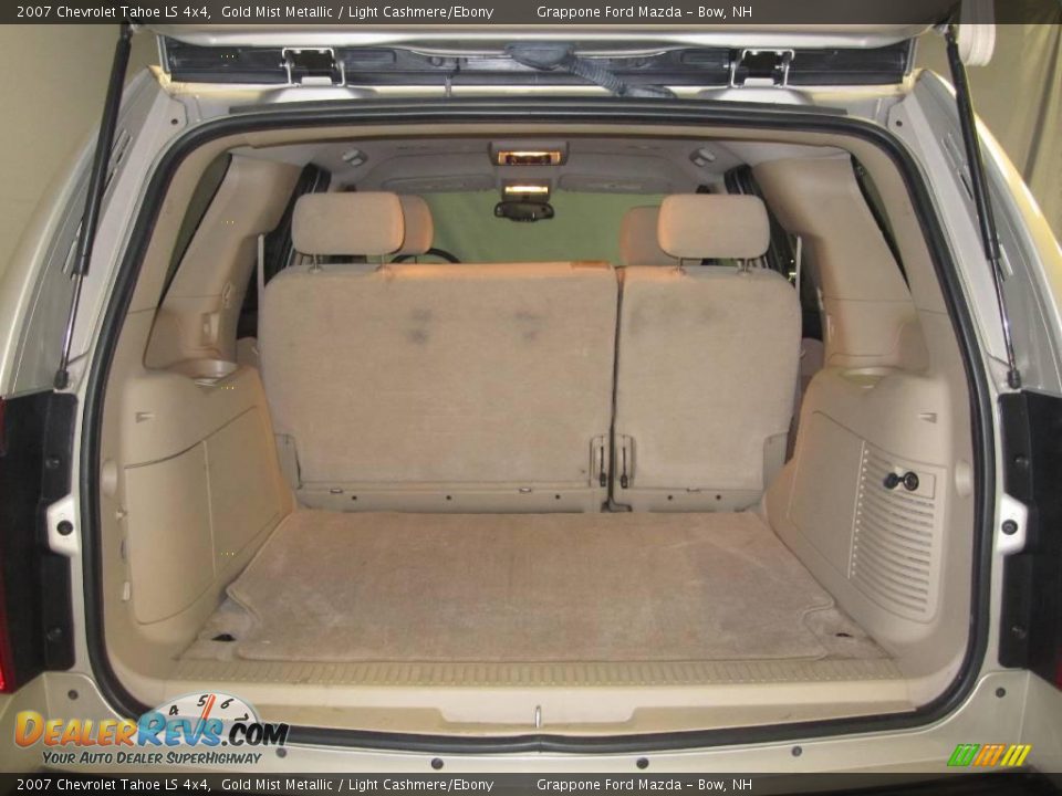 2007 Chevrolet Tahoe LS 4x4 Gold Mist Metallic / Light Cashmere/Ebony Photo #5