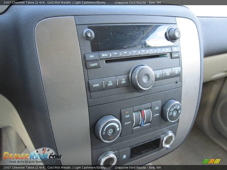 2007 Chevrolet Tahoe LS 4x4 Gold Mist Metallic / Light Cashmere/Ebony Photo #12
