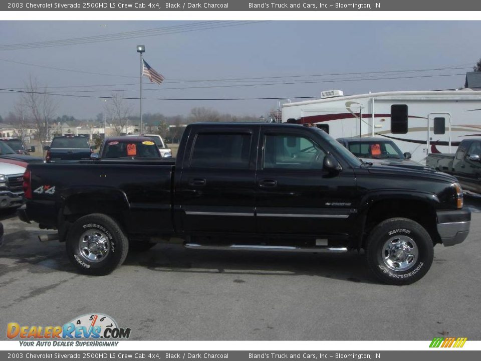 2003 Chevrolet Silverado 2500HD LS Crew Cab 4x4 Black / Dark Charcoal Photo #2