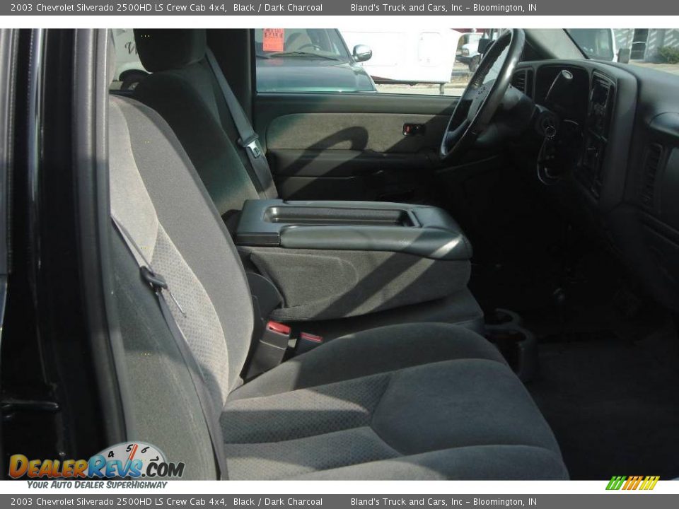 2003 Chevrolet Silverado 2500HD LS Crew Cab 4x4 Black / Dark Charcoal Photo #5