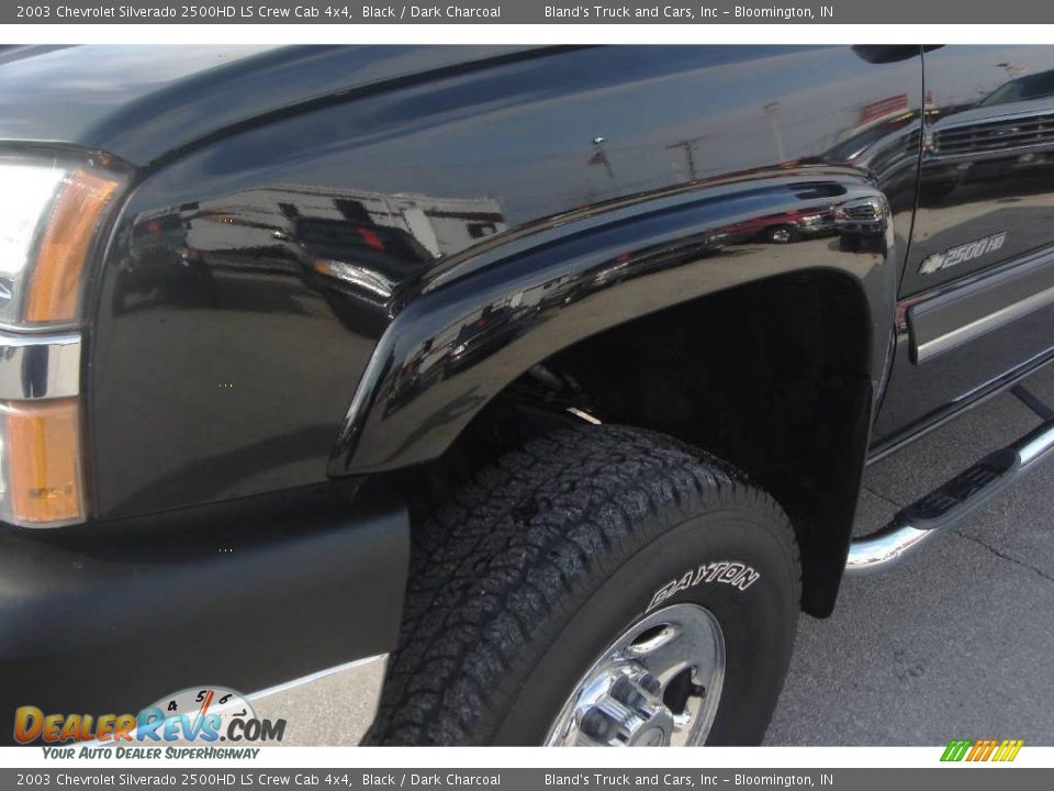 2003 Chevrolet Silverado 2500HD LS Crew Cab 4x4 Black / Dark Charcoal Photo #10