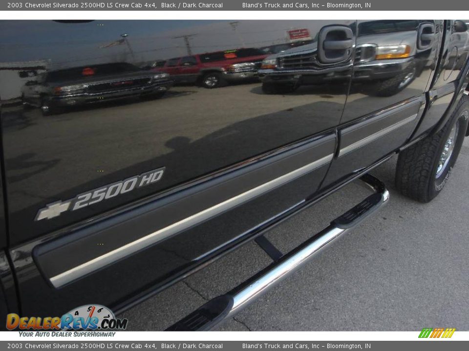 2003 Chevrolet Silverado 2500HD LS Crew Cab 4x4 Black / Dark Charcoal Photo #13