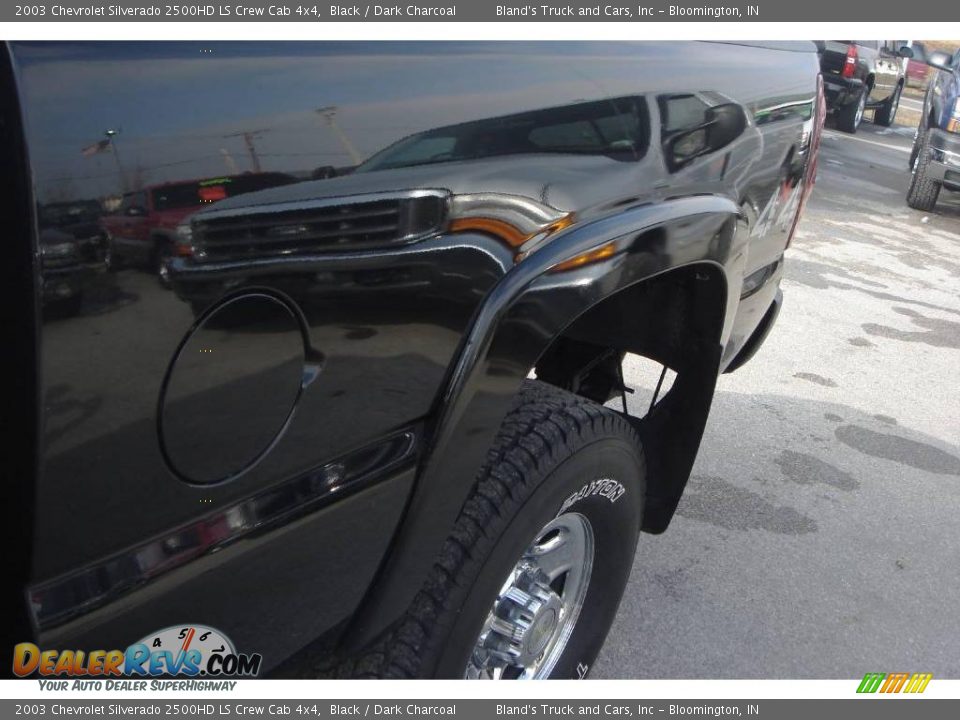 2003 Chevrolet Silverado 2500HD LS Crew Cab 4x4 Black / Dark Charcoal Photo #14
