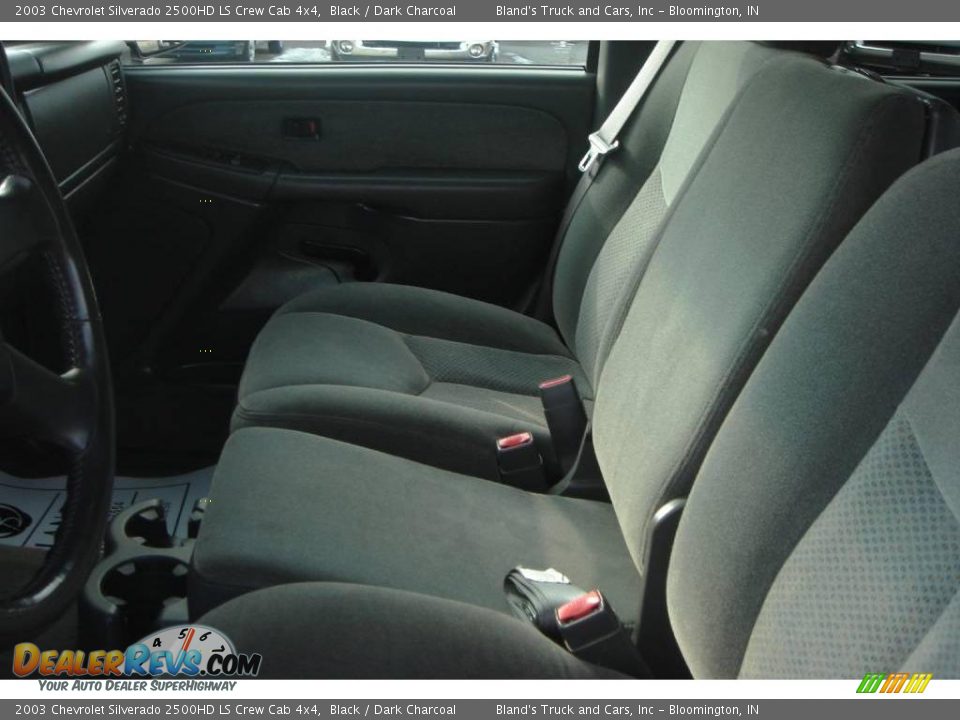 2003 Chevrolet Silverado 2500HD LS Crew Cab 4x4 Black / Dark Charcoal Photo #31