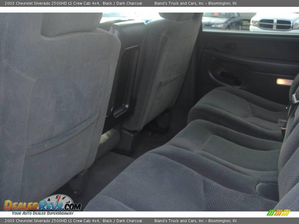 2003 Chevrolet Silverado 2500HD LS Crew Cab 4x4 Black / Dark Charcoal Photo #33