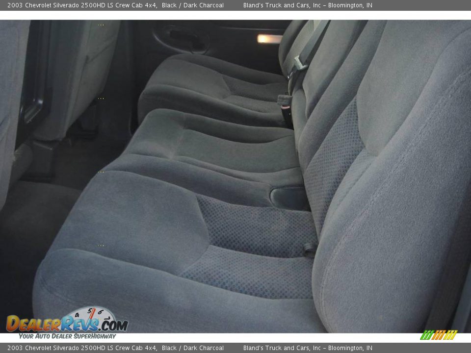 2003 Chevrolet Silverado 2500HD LS Crew Cab 4x4 Black / Dark Charcoal Photo #34