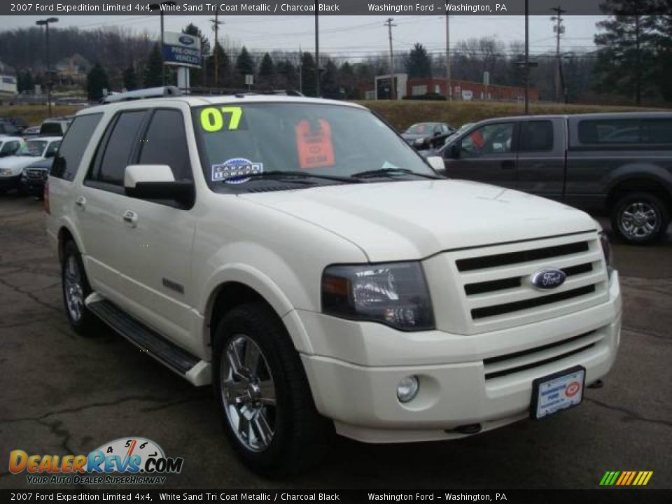 2007 Ford Expedition Limited 4x4 White Sand Tri Coat Metallic / Charcoal Black Photo #6