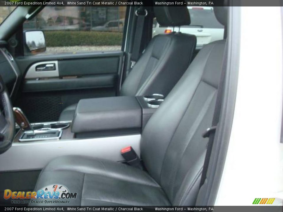 2007 Ford Expedition Limited 4x4 White Sand Tri Coat Metallic / Charcoal Black Photo #7