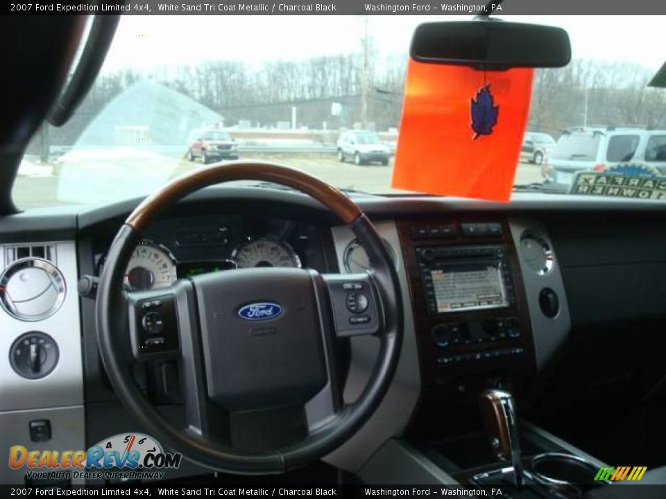 2007 Ford Expedition Limited 4x4 White Sand Tri Coat Metallic / Charcoal Black Photo #14