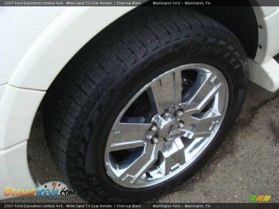 2007 Ford Expedition Limited 4x4 White Sand Tri Coat Metallic / Charcoal Black Photo #17