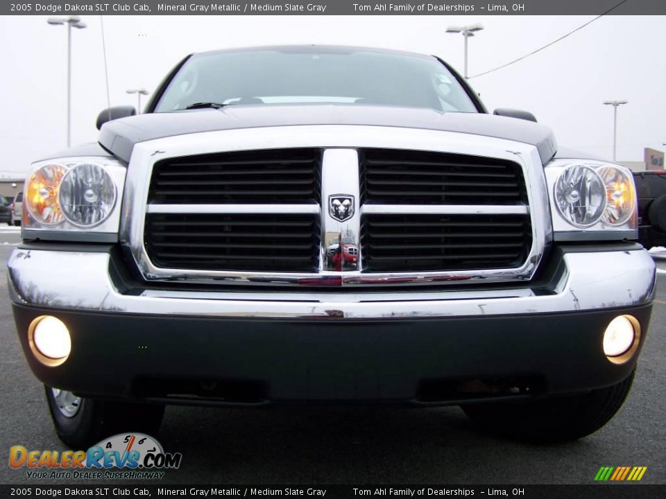 2005 Dodge Dakota SLT Club Cab Mineral Gray Metallic / Medium Slate Gray Photo #3