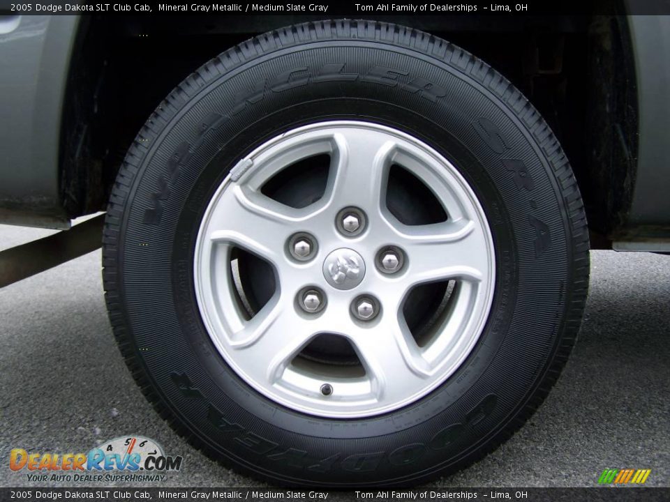 2005 Dodge Dakota SLT Club Cab Mineral Gray Metallic / Medium Slate Gray Photo #9