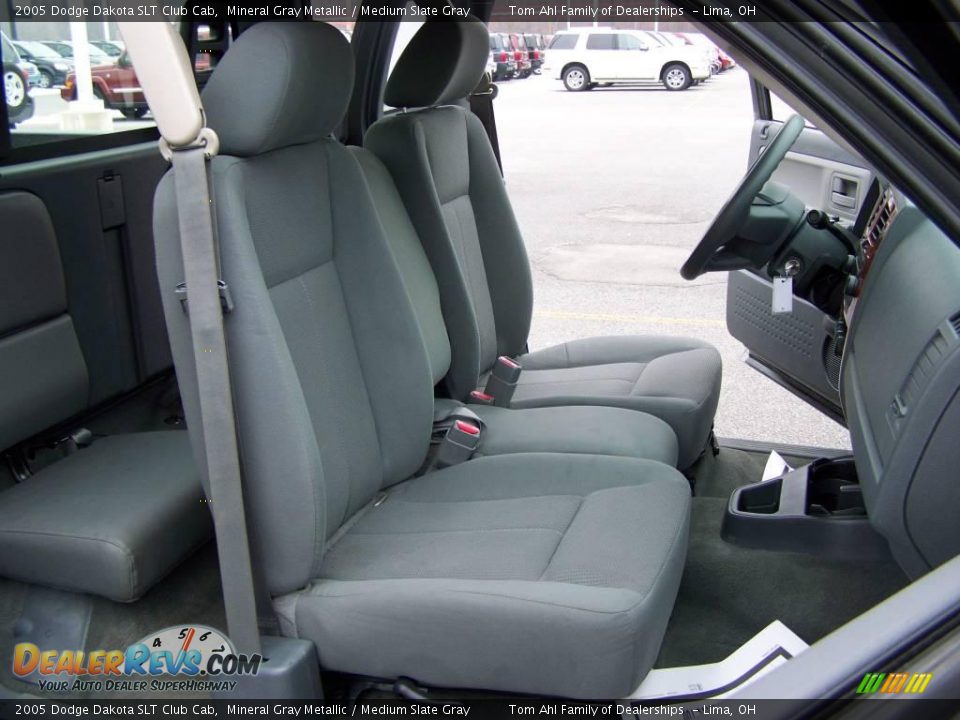 2005 Dodge Dakota SLT Club Cab Mineral Gray Metallic / Medium Slate Gray Photo #12
