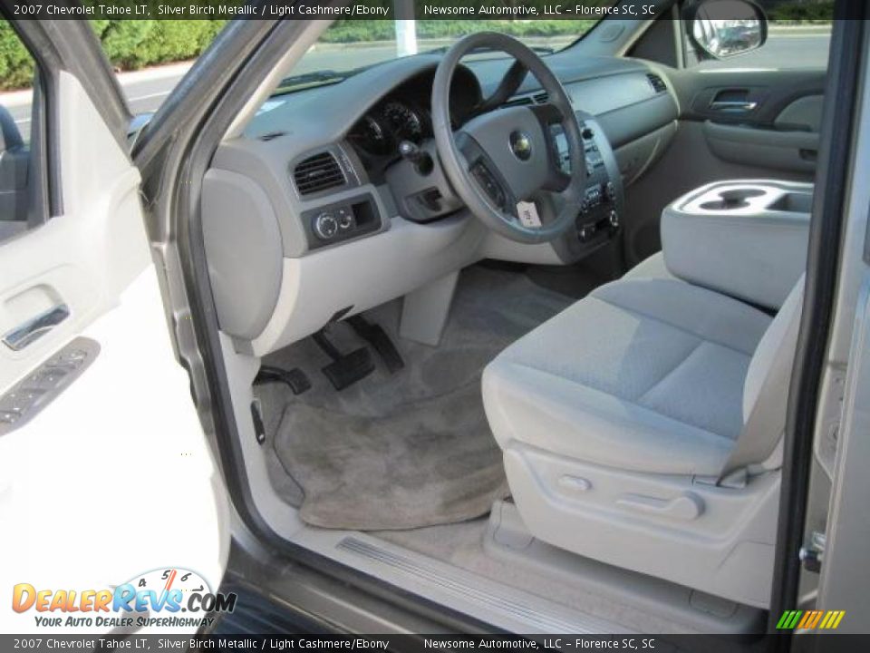 2007 Chevrolet Tahoe LT Silver Birch Metallic / Light Cashmere/Ebony Photo #4