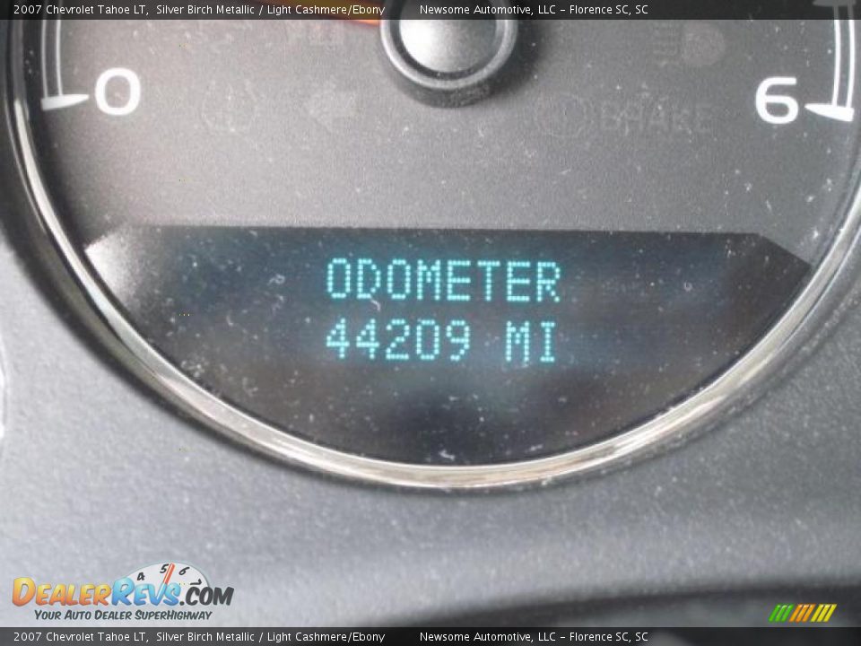 2007 Chevrolet Tahoe LT Silver Birch Metallic / Light Cashmere/Ebony Photo #6