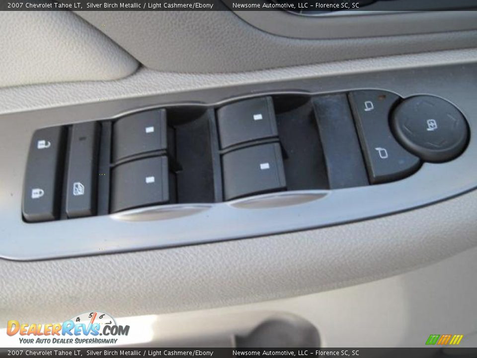 2007 Chevrolet Tahoe LT Silver Birch Metallic / Light Cashmere/Ebony Photo #17