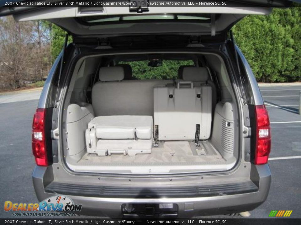 2007 Chevrolet Tahoe LT Silver Birch Metallic / Light Cashmere/Ebony Photo #28