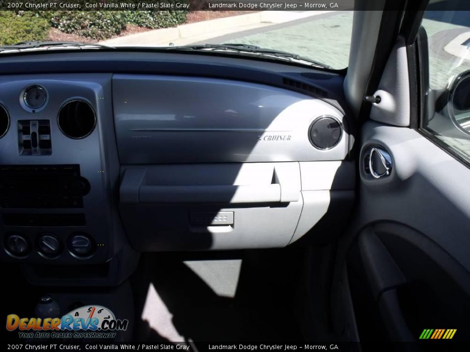 2007 Chrysler PT Cruiser Cool Vanilla White / Pastel Slate Gray Photo #17