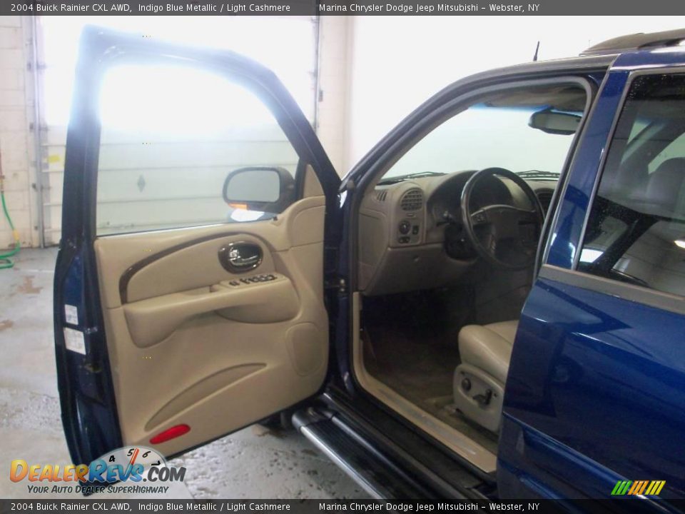 2004 Buick Rainier CXL AWD Indigo Blue Metallic / Light Cashmere Photo #16