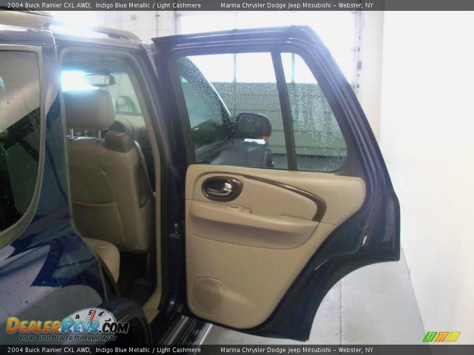 2004 Buick Rainier CXL AWD Indigo Blue Metallic / Light Cashmere Photo #22
