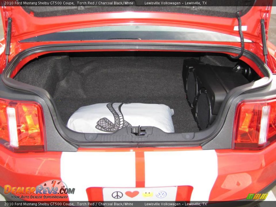 2010 Ford Mustang Shelby GT500 Coupe Torch Red / Charcoal Black/White Photo #25
