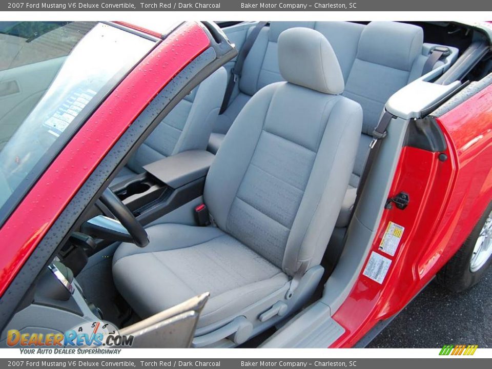 2007 Ford Mustang V6 Deluxe Convertible Torch Red / Dark Charcoal Photo #8