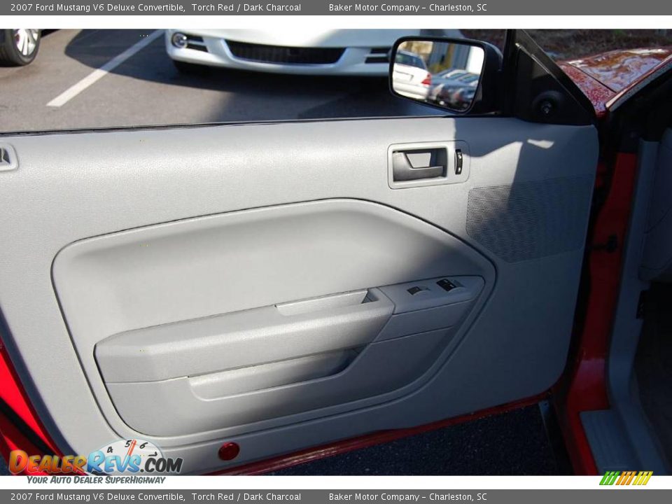 2007 Ford Mustang V6 Deluxe Convertible Torch Red / Dark Charcoal Photo #9