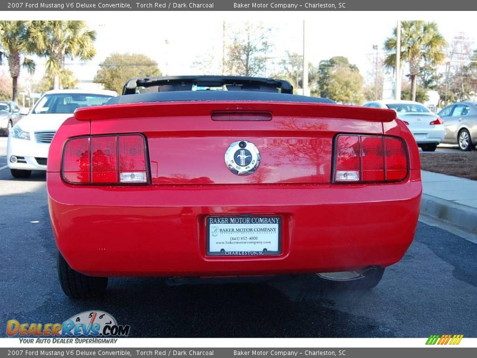 2007 Ford Mustang V6 Deluxe Convertible Torch Red / Dark Charcoal Photo #19