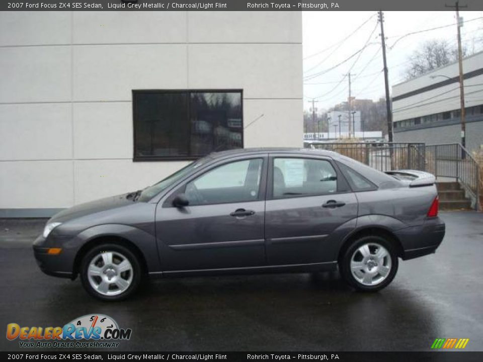 2007 Ford Focus ZX4 SES Sedan Liquid Grey Metallic / Charcoal/Light Flint Photo #1