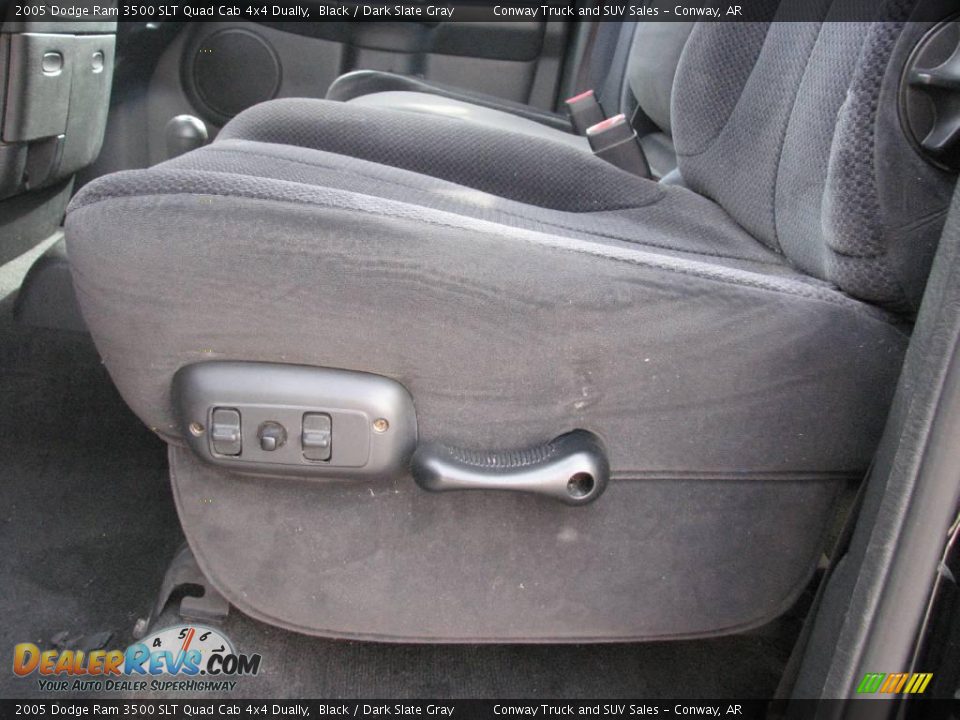 2005 Dodge Ram 3500 SLT Quad Cab 4x4 Dually Black / Dark Slate Gray Photo #14