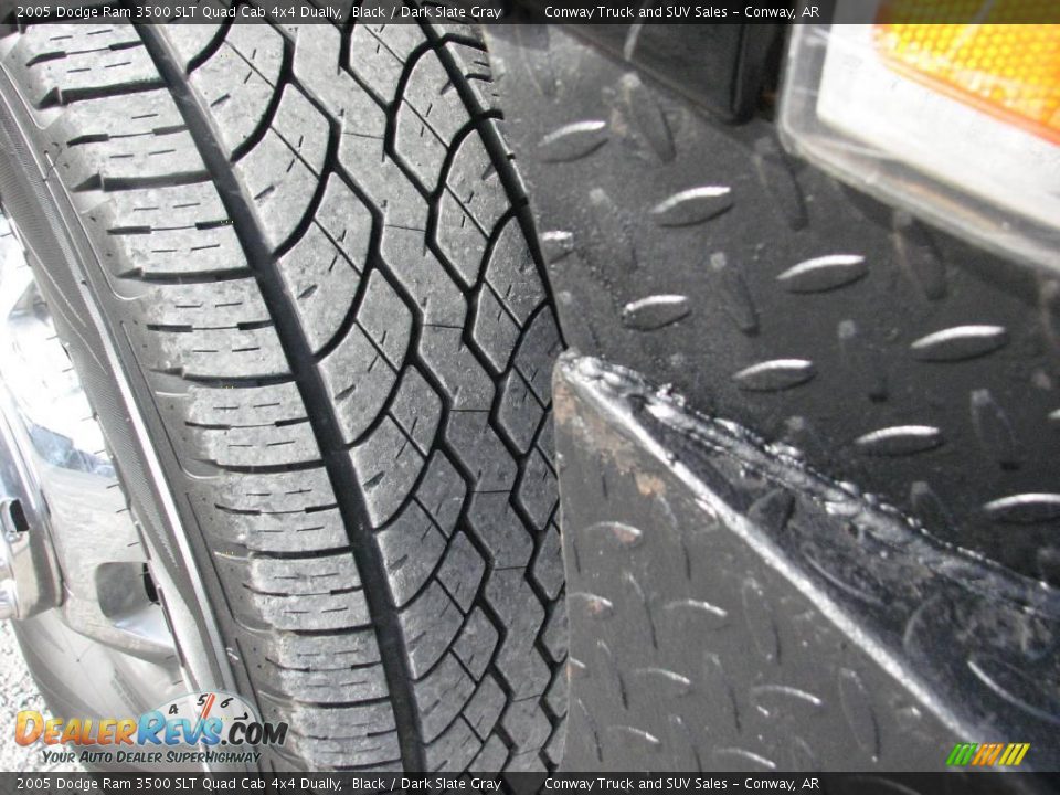 2005 Dodge Ram 3500 SLT Quad Cab 4x4 Dually Black / Dark Slate Gray Photo #22