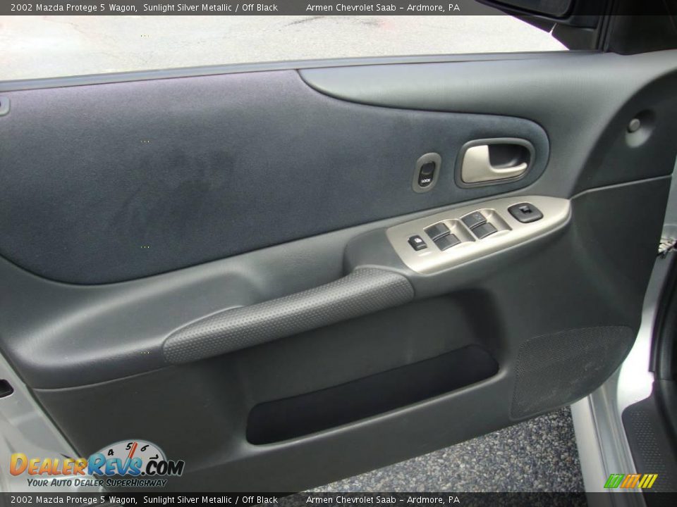 2002 Mazda Protege 5 Wagon Sunlight Silver Metallic / Off Black Photo #13