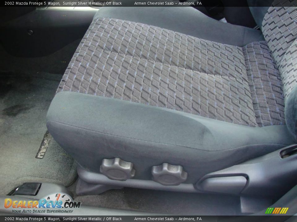 2002 Mazda Protege 5 Wagon Sunlight Silver Metallic / Off Black Photo #15