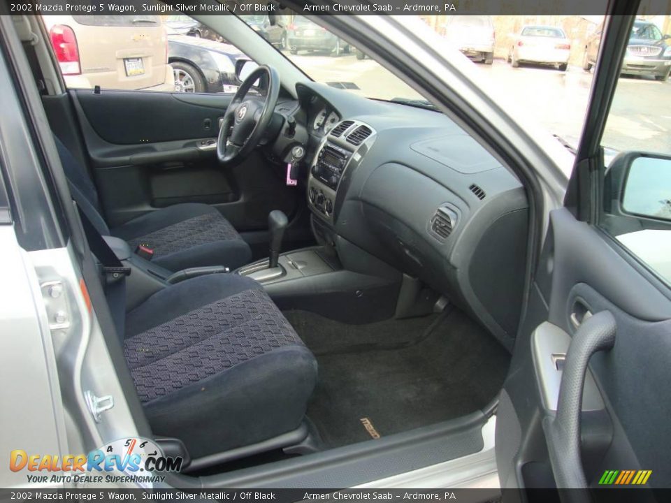 2002 Mazda Protege 5 Wagon Sunlight Silver Metallic / Off Black Photo #18