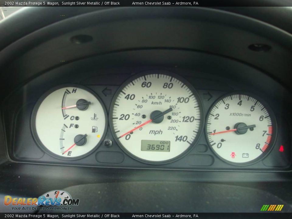2002 Mazda Protege 5 Wagon Sunlight Silver Metallic / Off Black Photo #33