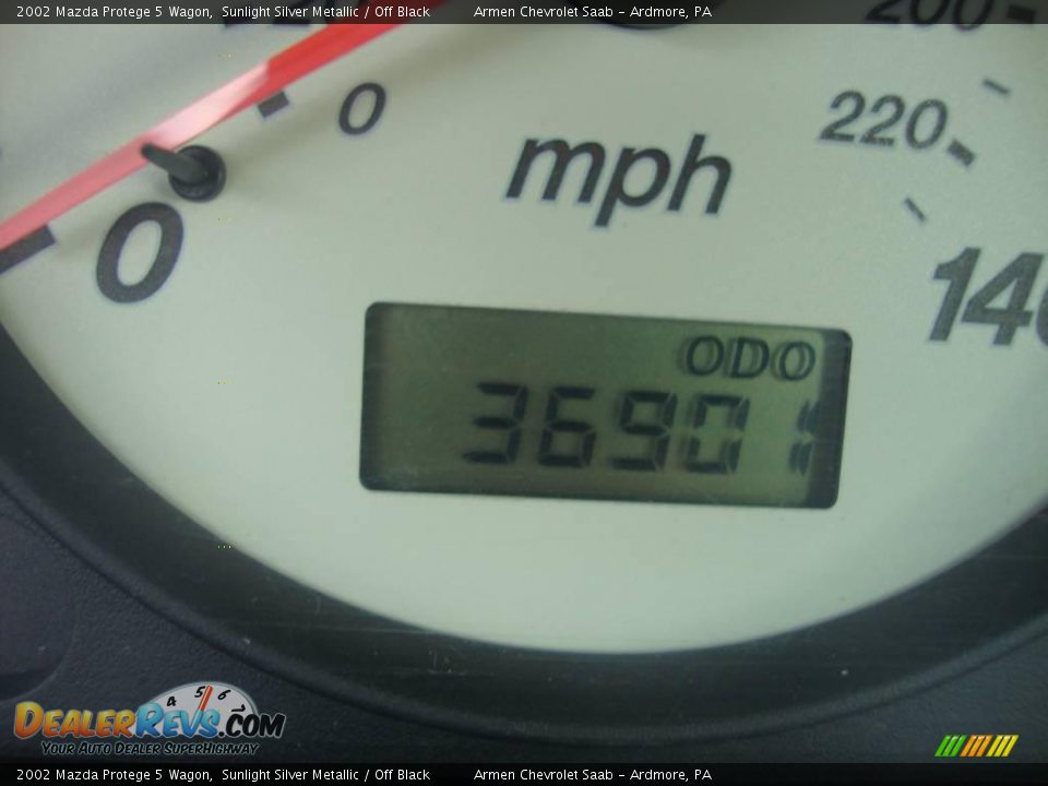 2002 Mazda Protege 5 Wagon Sunlight Silver Metallic / Off Black Photo #34