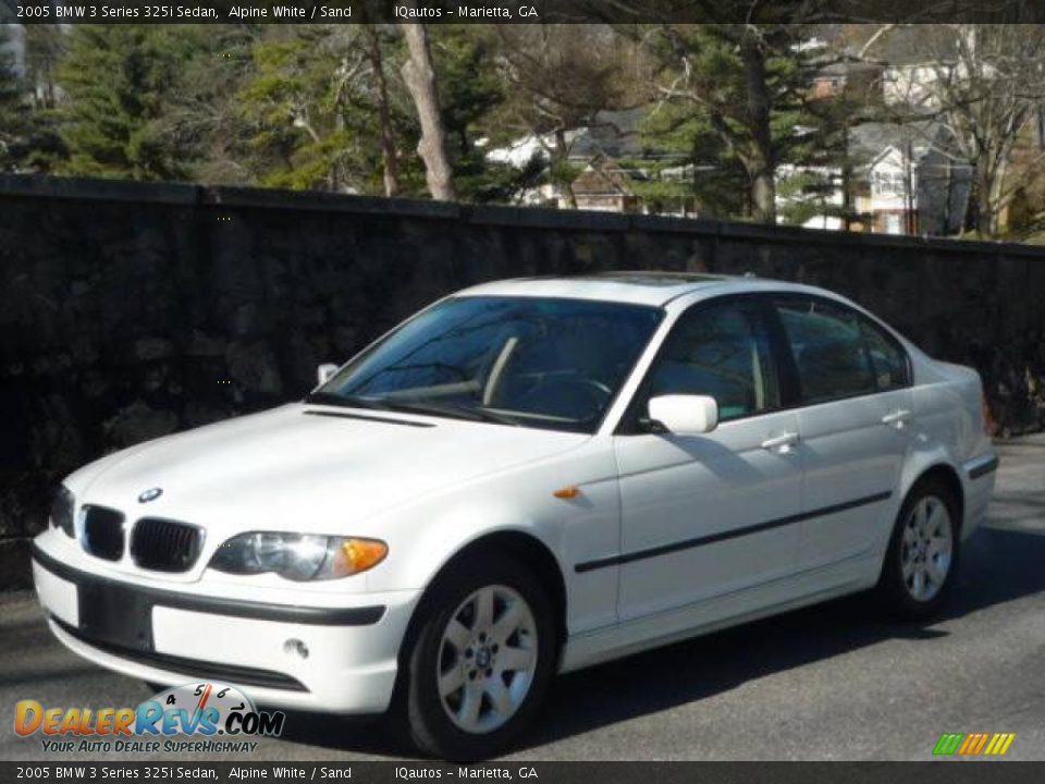 2005 BMW 3 Series 325i Sedan Alpine White / Sand Photo #1