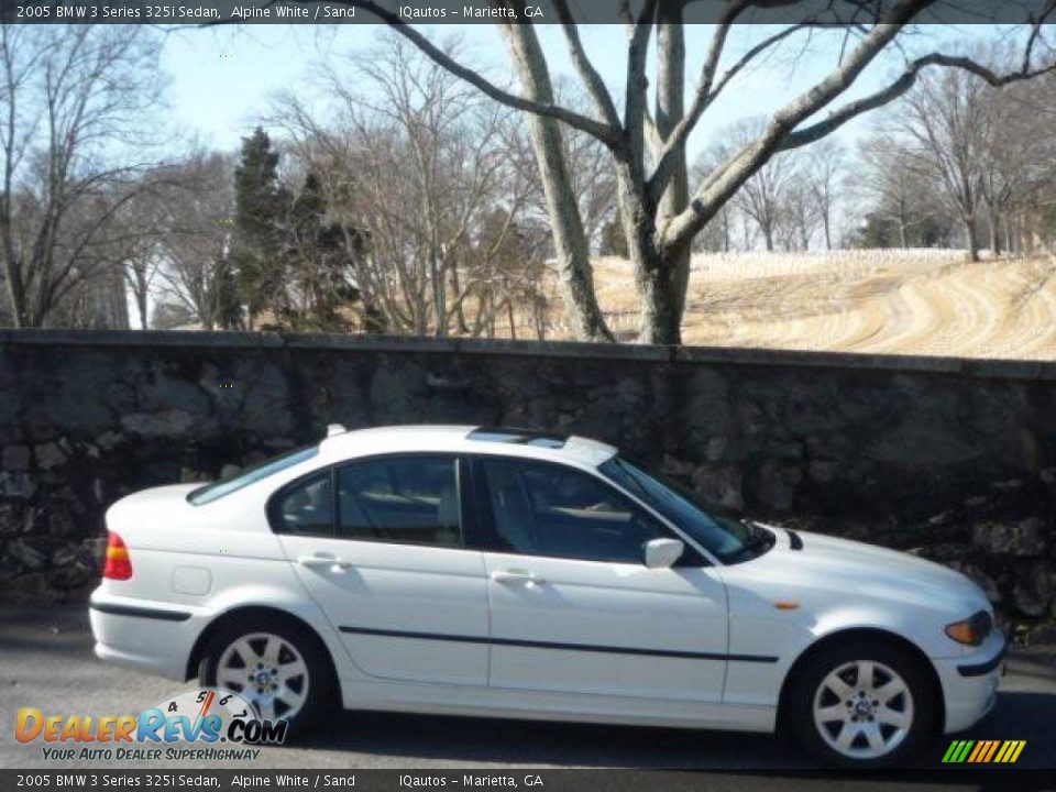 2005 BMW 3 Series 325i Sedan Alpine White / Sand Photo #3