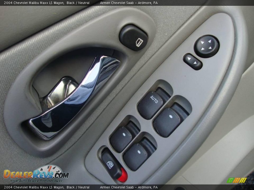 2004 Chevrolet Malibu Maxx LS Wagon Black / Neutral Photo #14