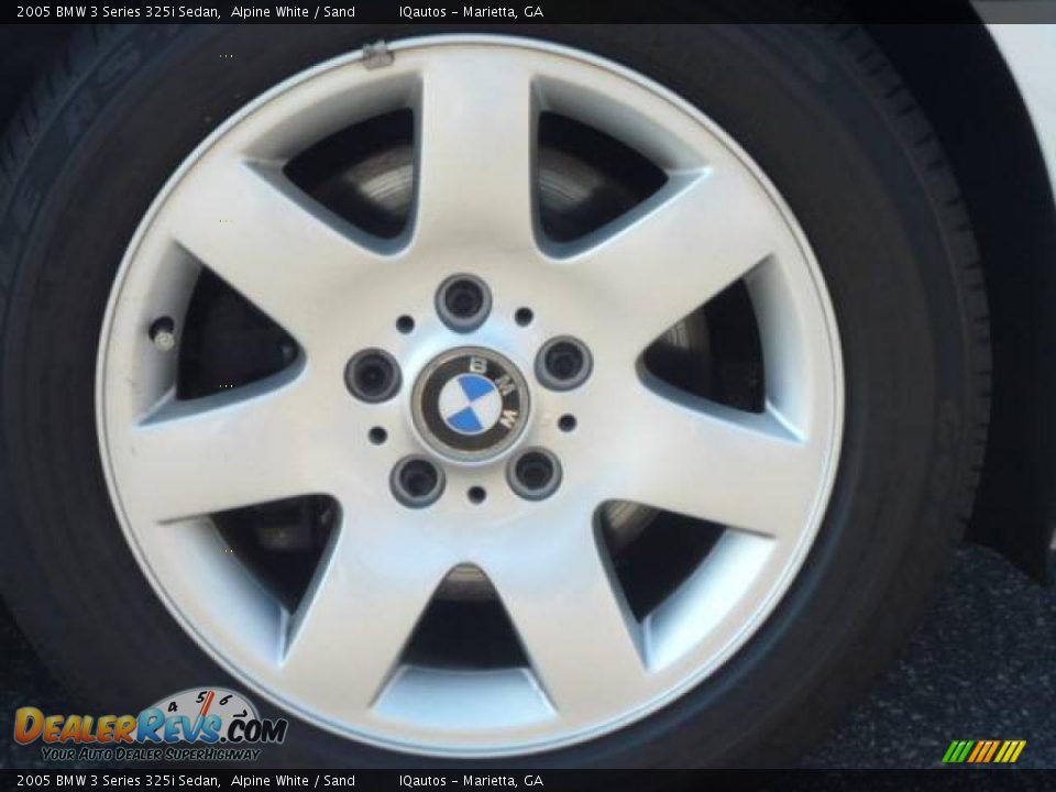 2005 BMW 3 Series 325i Sedan Alpine White / Sand Photo #21