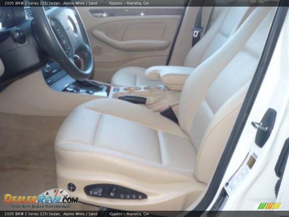 2005 BMW 3 Series 325i Sedan Alpine White / Sand Photo #23