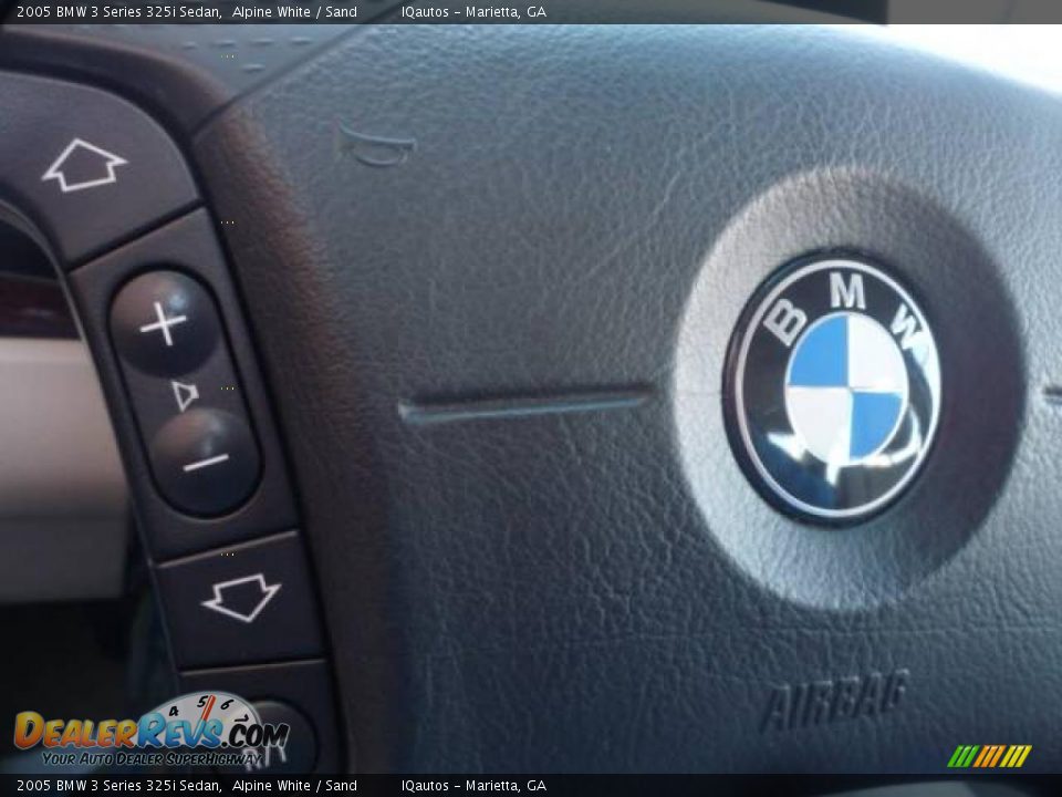 2005 BMW 3 Series 325i Sedan Alpine White / Sand Photo #25