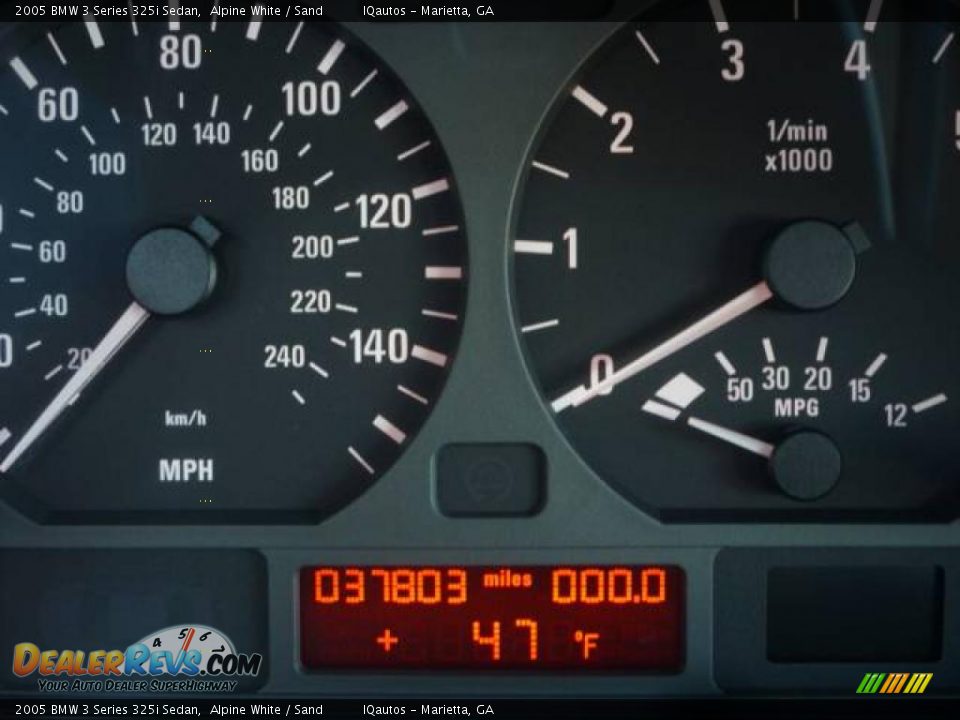 2005 BMW 3 Series 325i Sedan Alpine White / Sand Photo #29