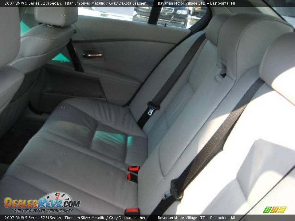 2007 BMW 5 Series 525i Sedan Titanium Silver Metallic / Gray Dakota Leather Photo #12